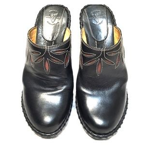 Frye black floral mule clog